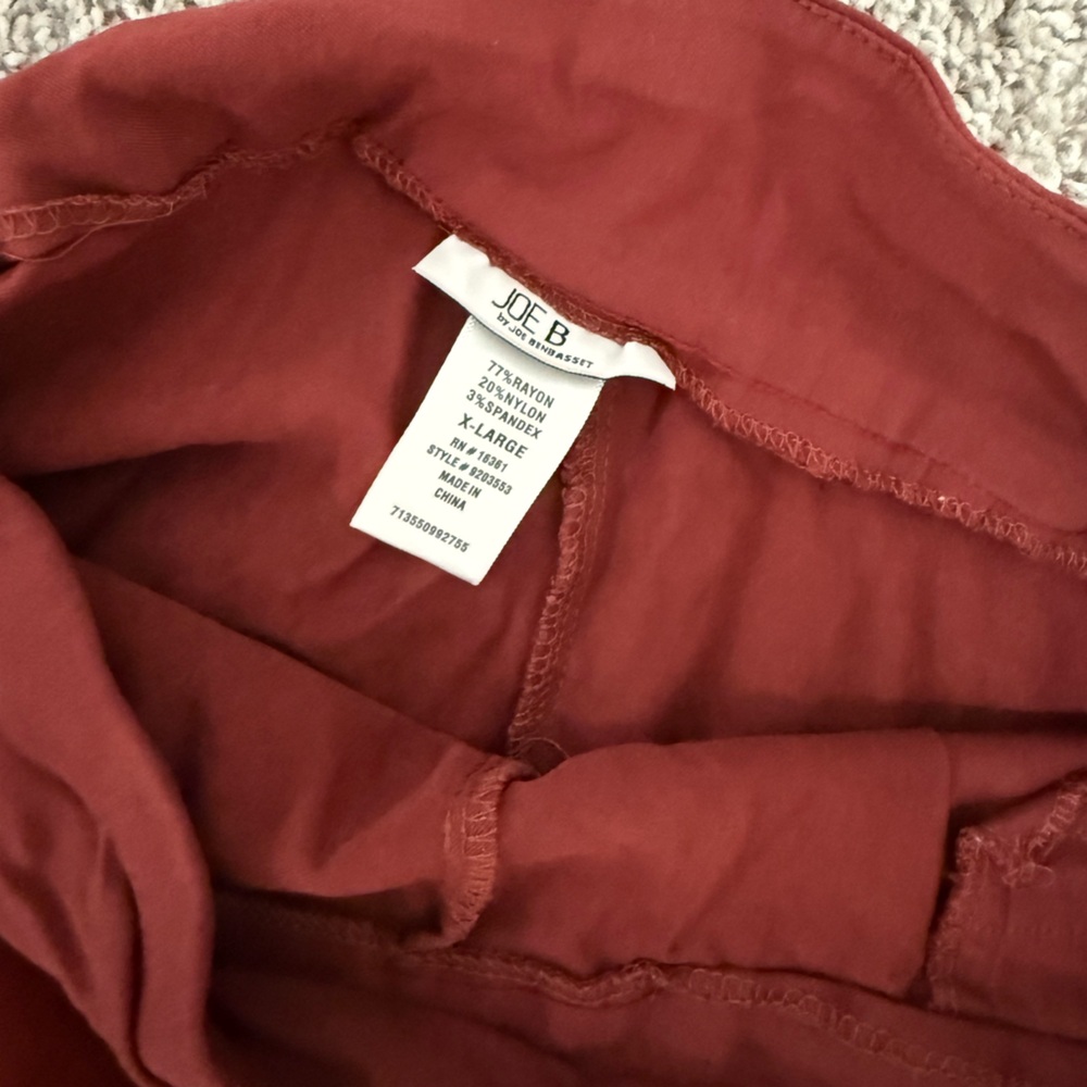 Joe B Deep Red capri pants
